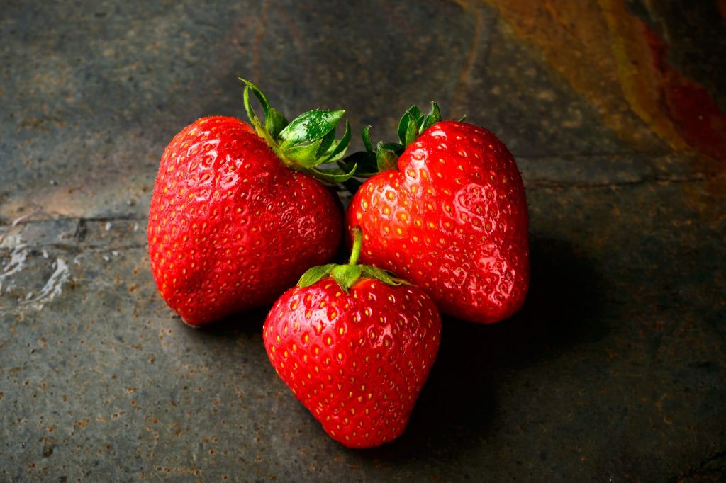 Gesunde Erdbeeren helfen die Zuckersucht zu besiegen